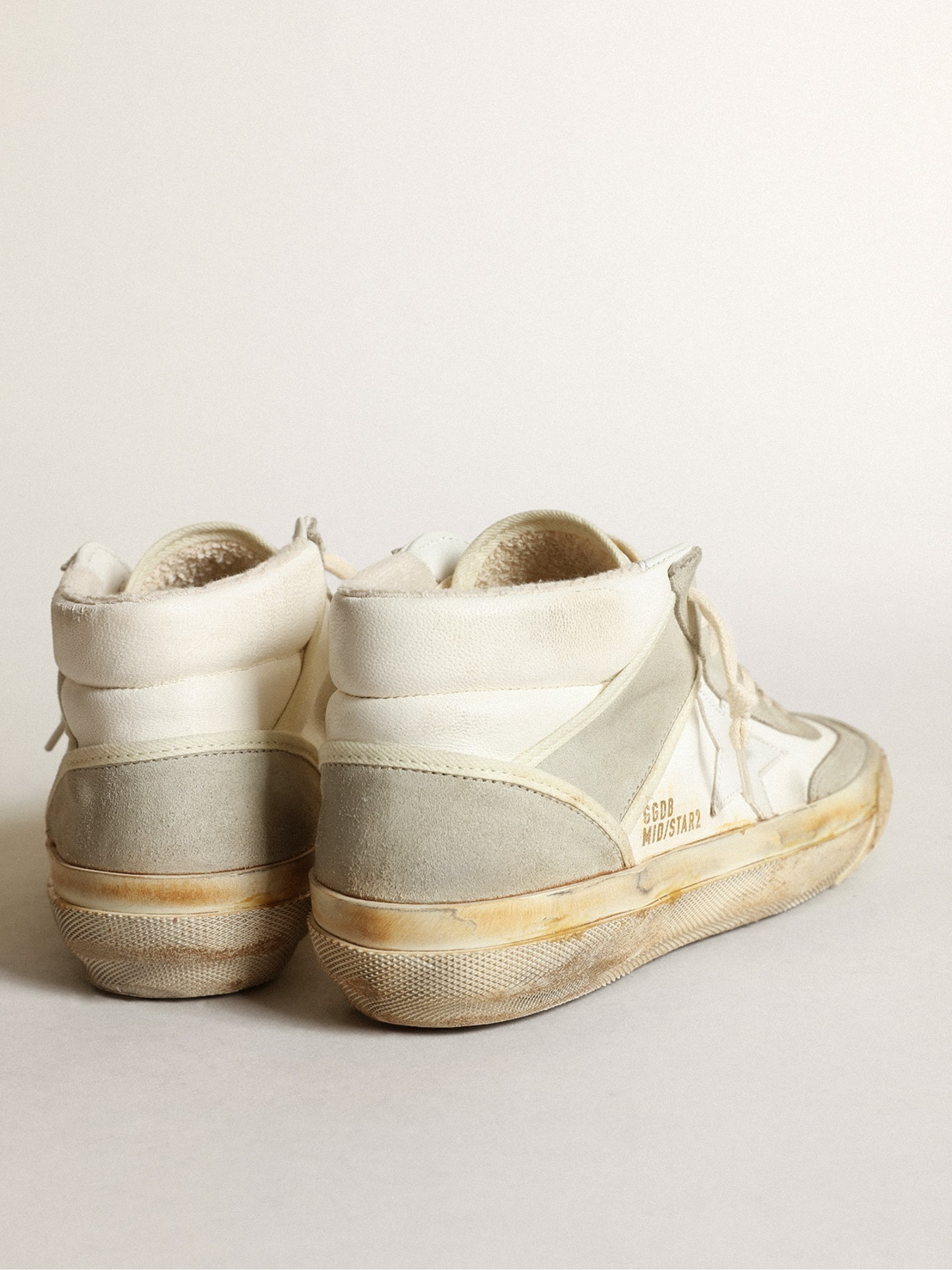 Men’s Mid Star with ice-gray suede inserts and white star