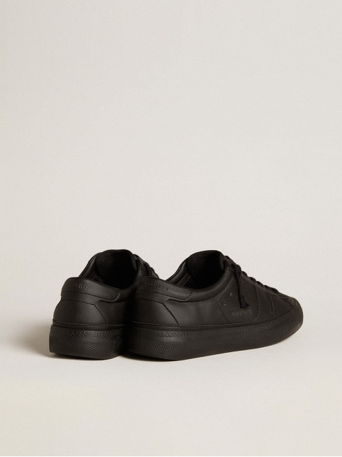 Yatay Model 1B sustainable sneakers with bio-based upper and black Y